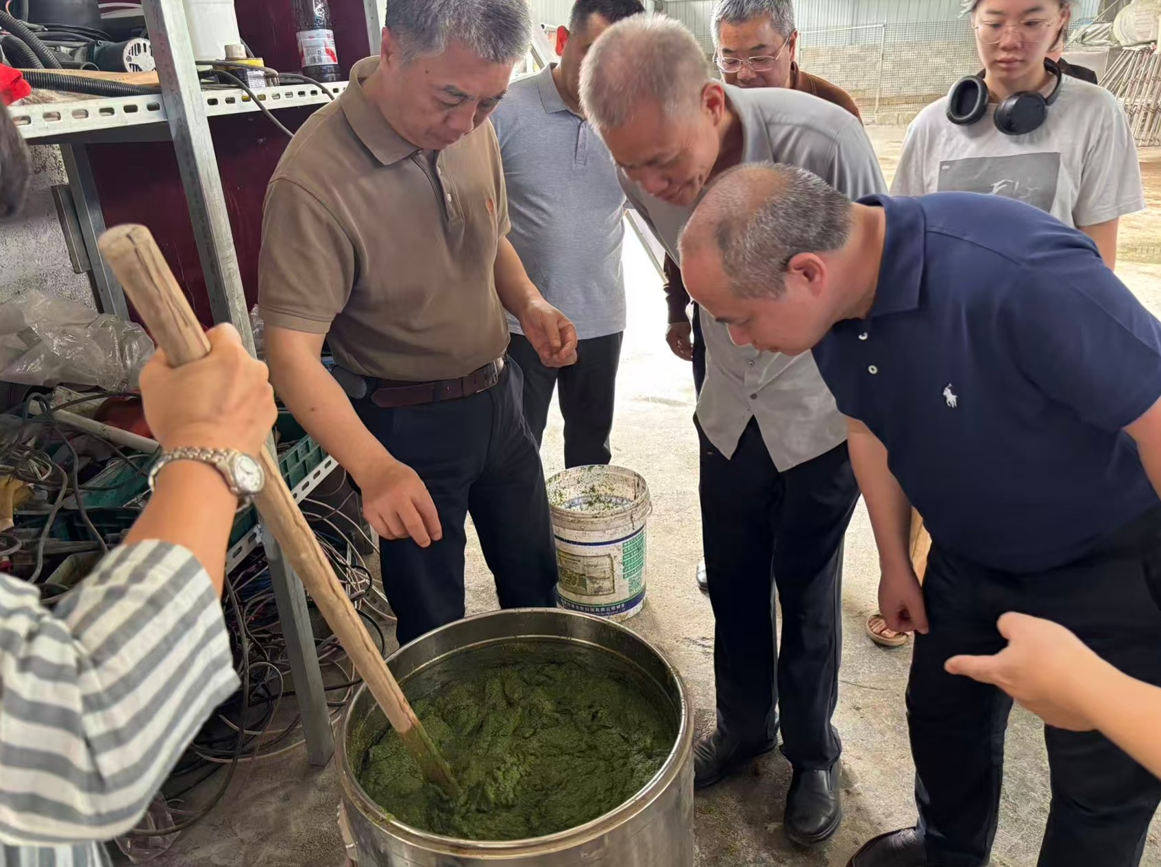 赵海老师莅临广西助农生态养殖基地调研4.jpg